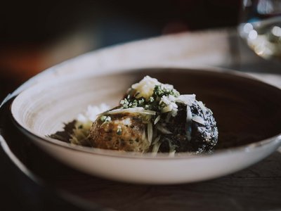 Wine Bar TOVINO Wine Bar TOVINO