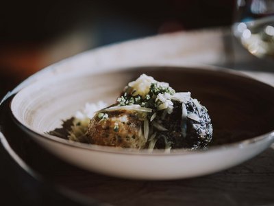 Wine Bar TOVINO Wine Bar TOVINO