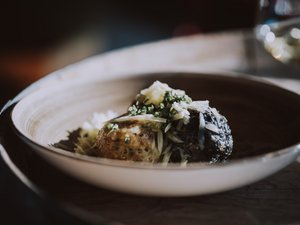 Wine Bar TOVINO Wine Bar TOVINO