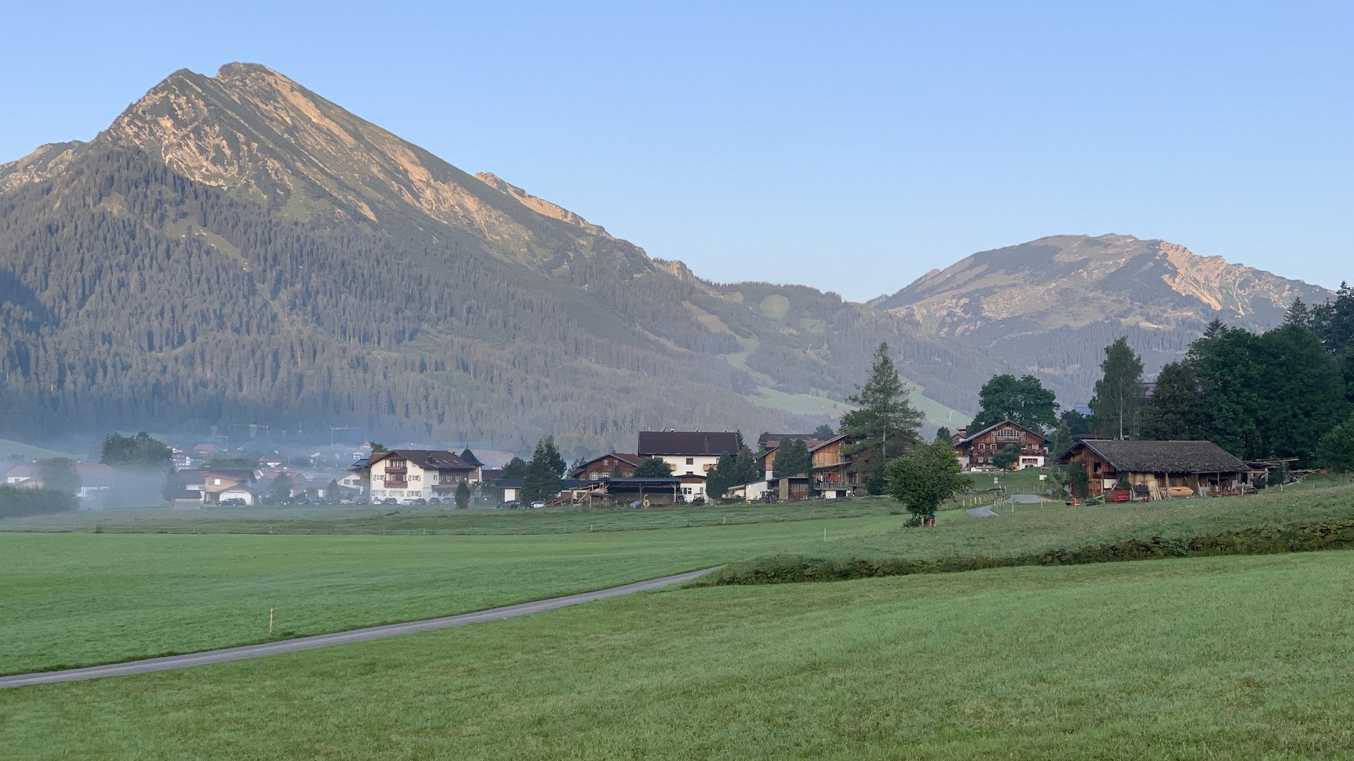 Tannheimer Tal 🧡 Österreichs schönste Wanderregion Tannheimer Tal 🧡 Österreichs schönste Wanderregion