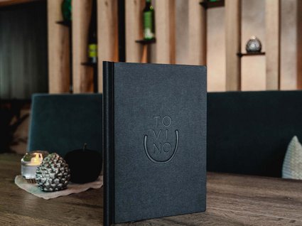 Wine Bar TOVINO Wine Bar TOVINO