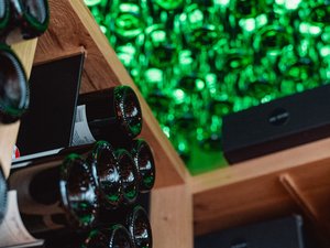 Wine Bar TOVINO Wine Bar TOVINO