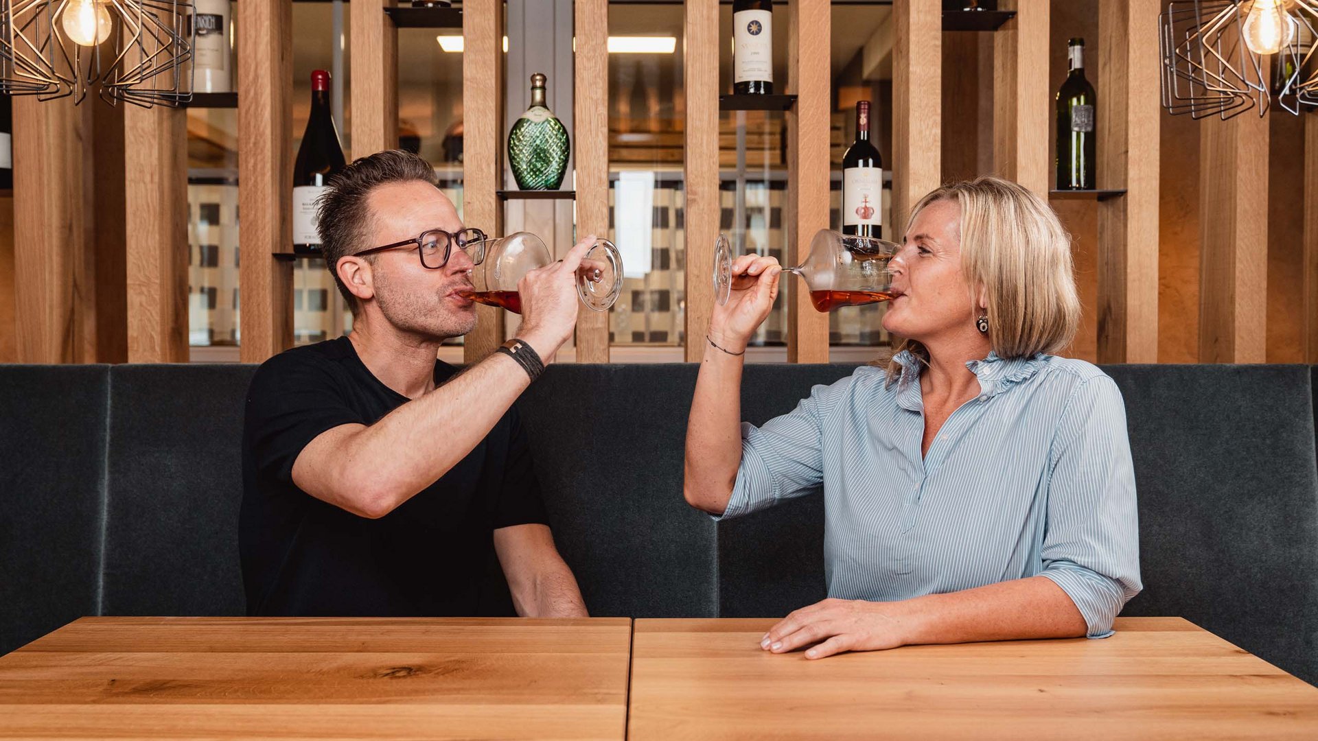 Wine Bar TOVINO Wine Bar TOVINO