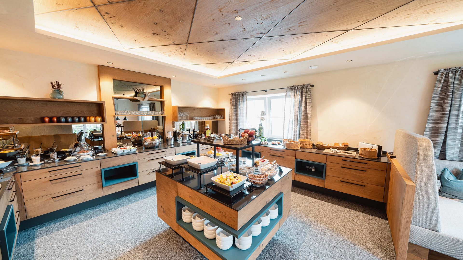 Unser Hotel in Tannheim mit Genießerfrühstück Unser Hotel in Tannheim mit Genießerfrühstück